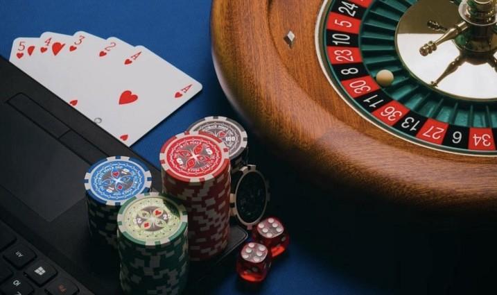 Khám phá những điểm thú vị của zingplay poker cùng các mẹo chơi hiệu quả